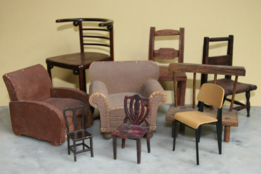 Laura Tarrish’s Collection of Miniature Chairs: Slideshow: Slide 19